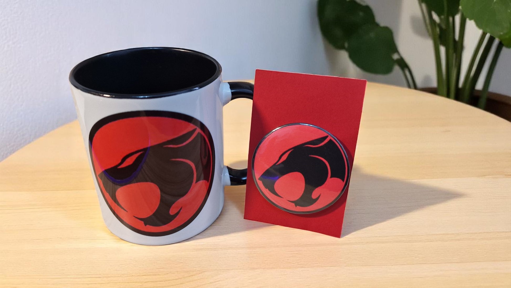 ThunderCats Mug & Pin Set – Retro Cartoon Gift for 80s Fans