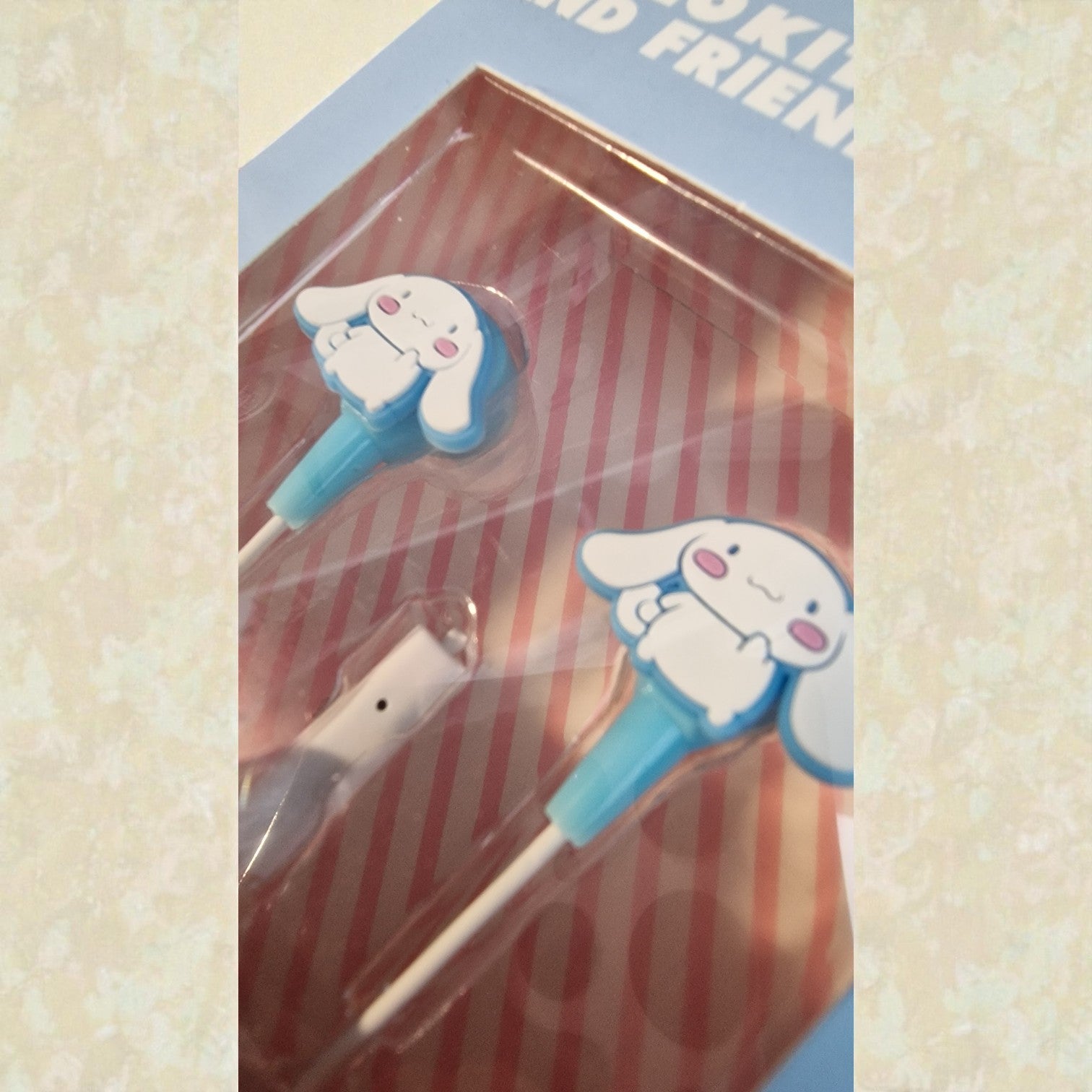 Hello Kitty and Friends Cinnamoroll Wired Earbuds with Built-In Microphone