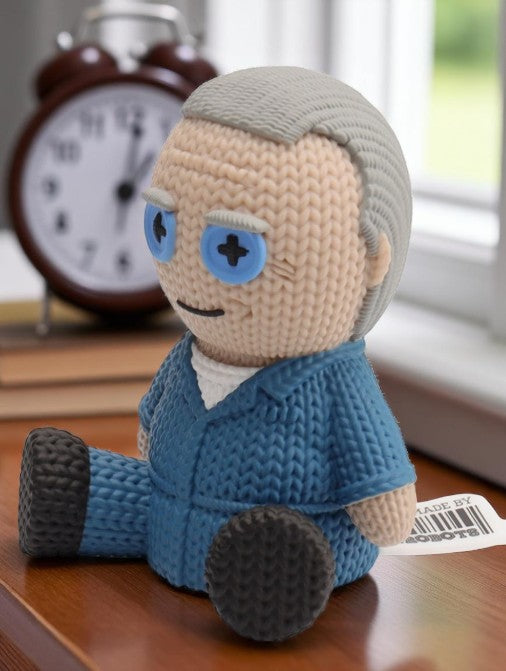 Handmade By Robots Knit Series Hannibal Lecter #061 collectible vinyl figure in original box, inspired by The Silence of the Lambs.