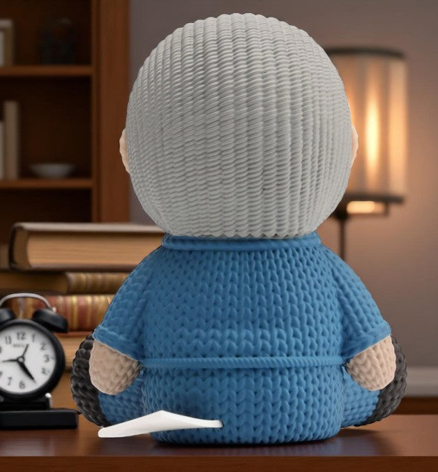 Handmade By Robots Knit Series Hannibal Lecter #061 collectible vinyl figure in original box, inspired by The Silence of the Lambs.