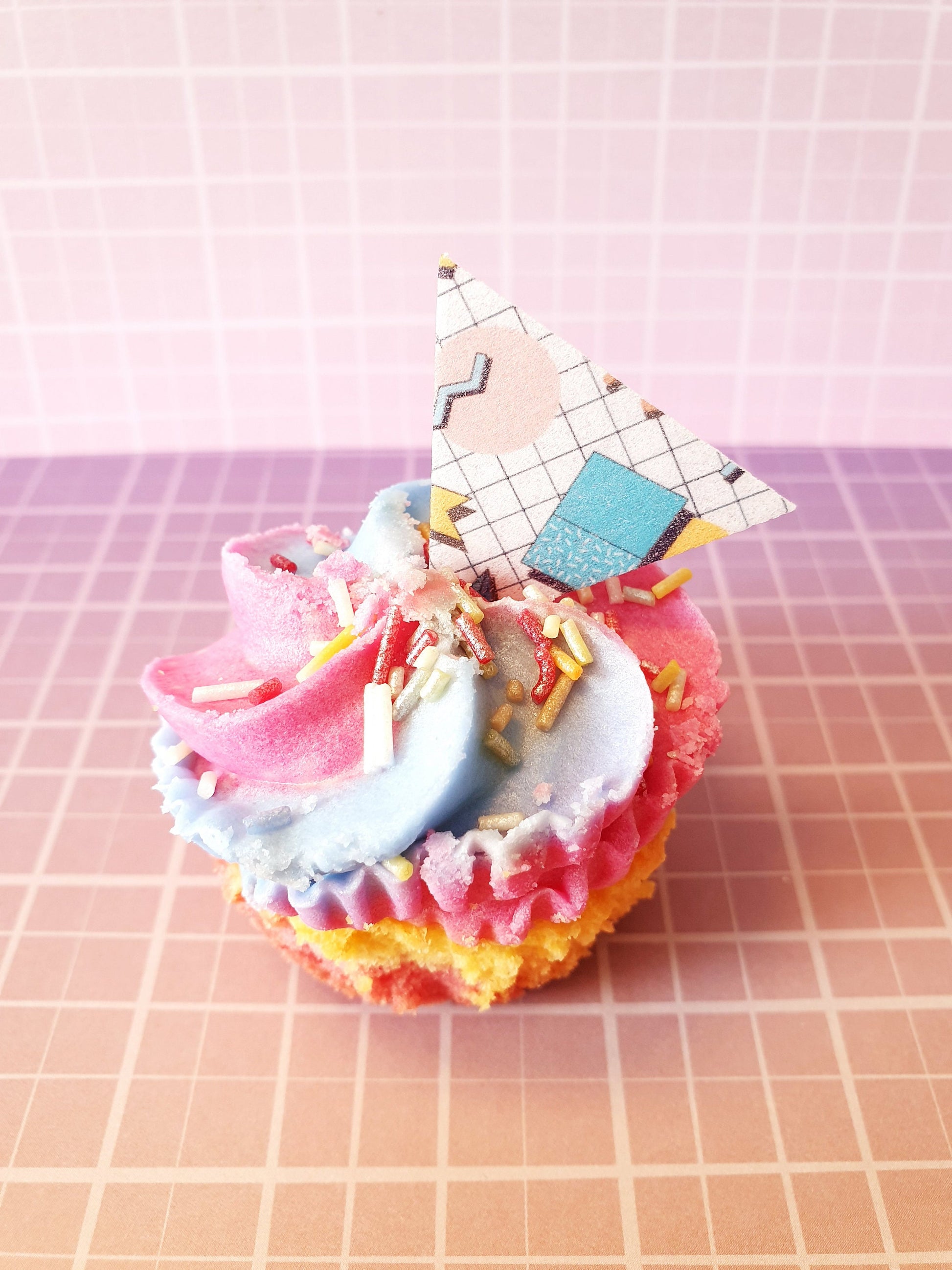 90s Edible Cupcake Toppers | Precut Retro Wafer Paper Decorations | Gameboy, “Back to the 90s”, Rollerblades | 25x Fully Edible