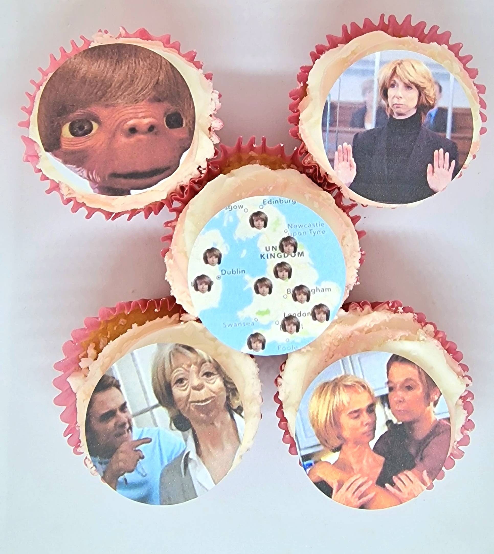 Gail platt meme party cake toppers. Coronation street. EDIBLE pre cut cup cake decorations. Retro 80s and 90s 00s. Themed Party toppers.