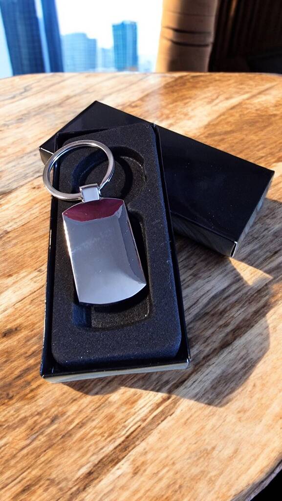 Metal car keyring – curved rectangle stainless steel, cheeky Car Wanker gift, boxed accessory for car lovers